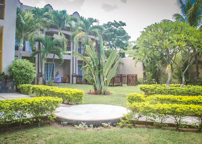 Sunset Reef Resort & Spa Pointe-aux-Piments