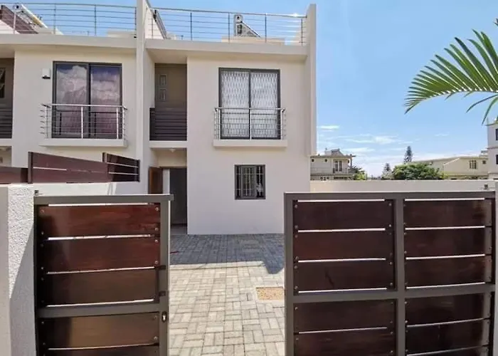 Leeroy Duplex Villa Flic-en-Flacq avec Piscine