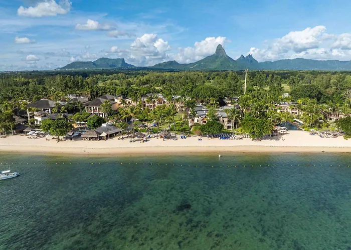 Flic en Flac hotels near Wolmar Public Beach