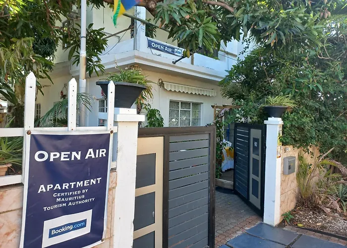 Pet friendly Open Air Cafe & Apartments Port Louis