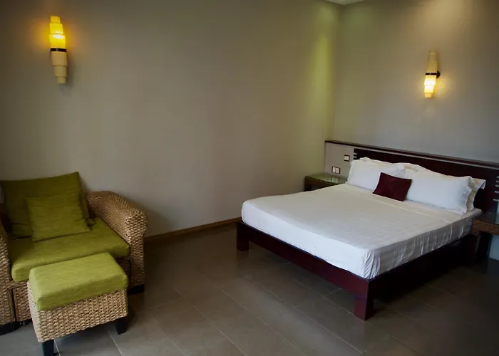 Dodola Lodge Pereybere Beach