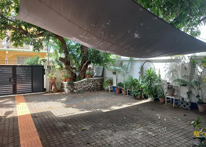 Pet friendly Open Air Cafe & Apartments Port Louis