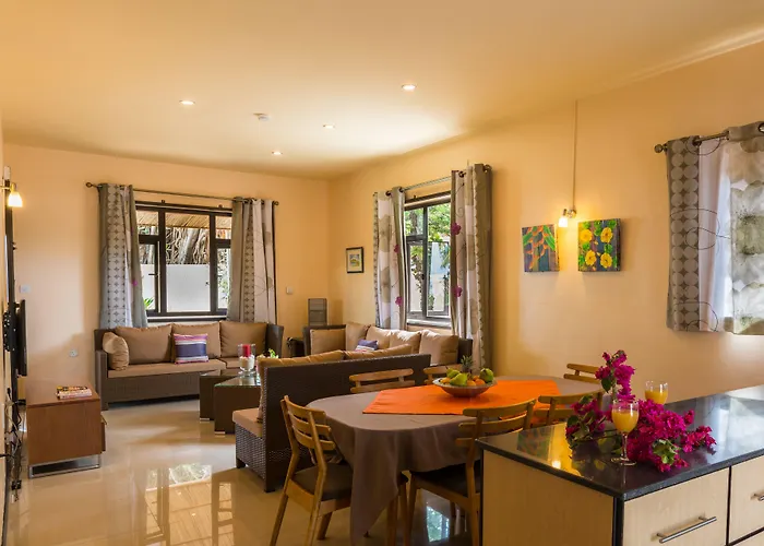 Private Villasun Beachfront Villa Flic en Flac