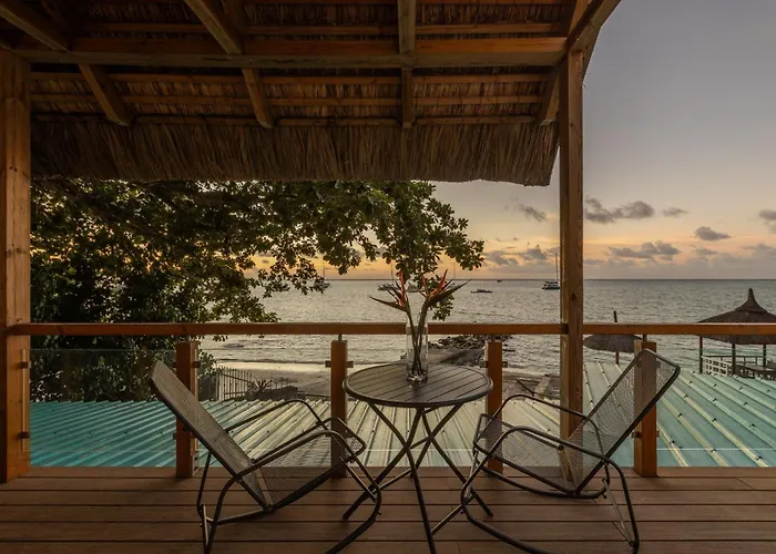 Coral Azur Beach Resort Mont Choisy