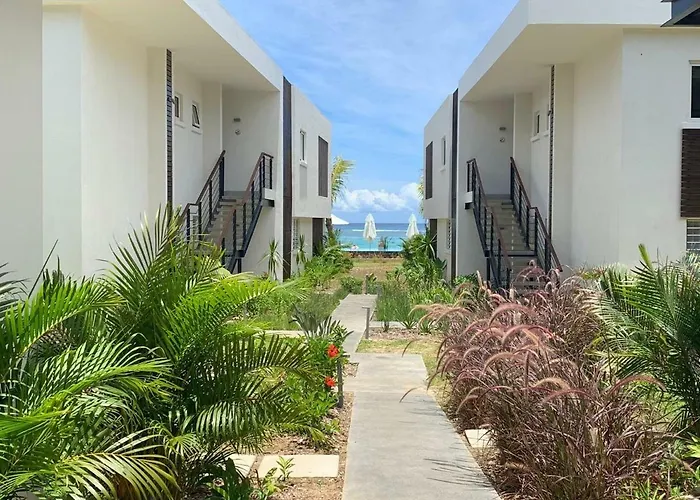 OBiches Luxury Beachfront Apartment Trou-aux-Biches
