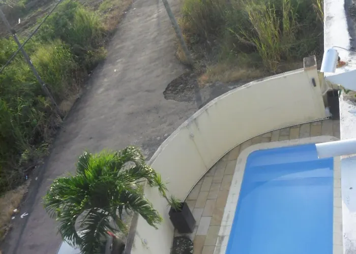 Villa With 6 Bedrooms In Pereybere, With Wonderful Mountain View, Priv Grand Baie