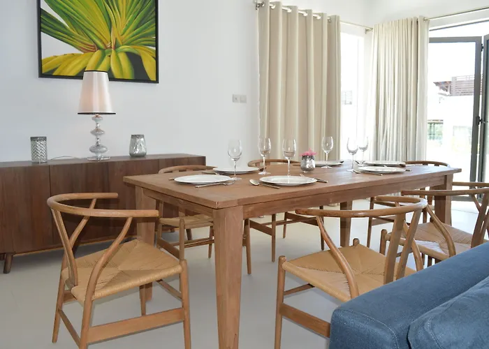 Rose Des Sables Beachfront Apartments Belle Mare